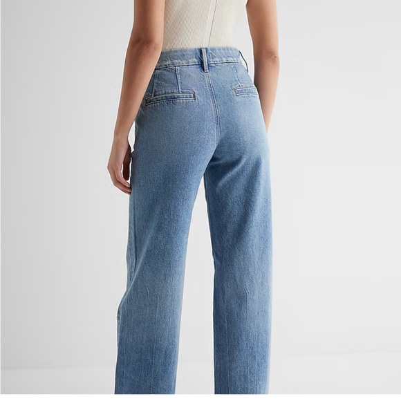 Express high waisted medium wash wide leg jeans - Picture 4 of 7